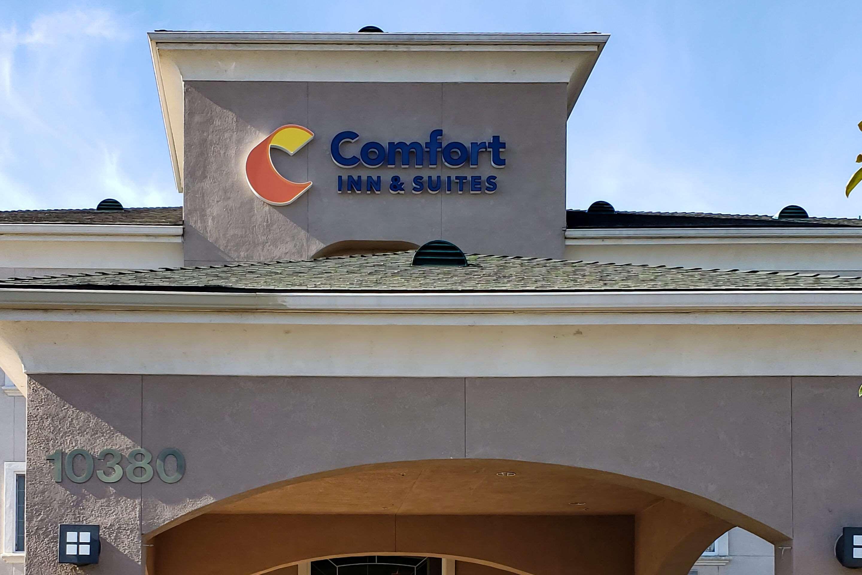 Comfort Inn & Suites Galt - Lodi North Exterior foto