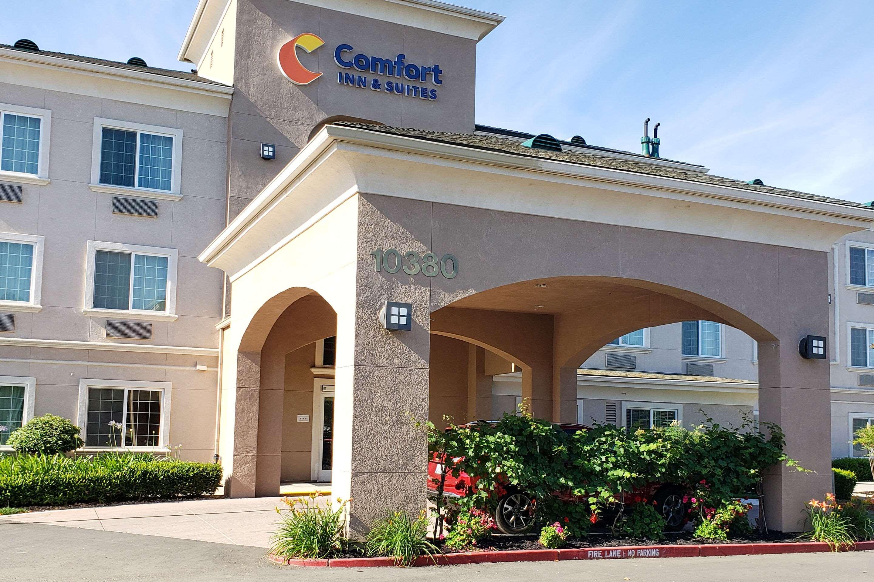 Comfort Inn & Suites Galt - Lodi North Exterior foto