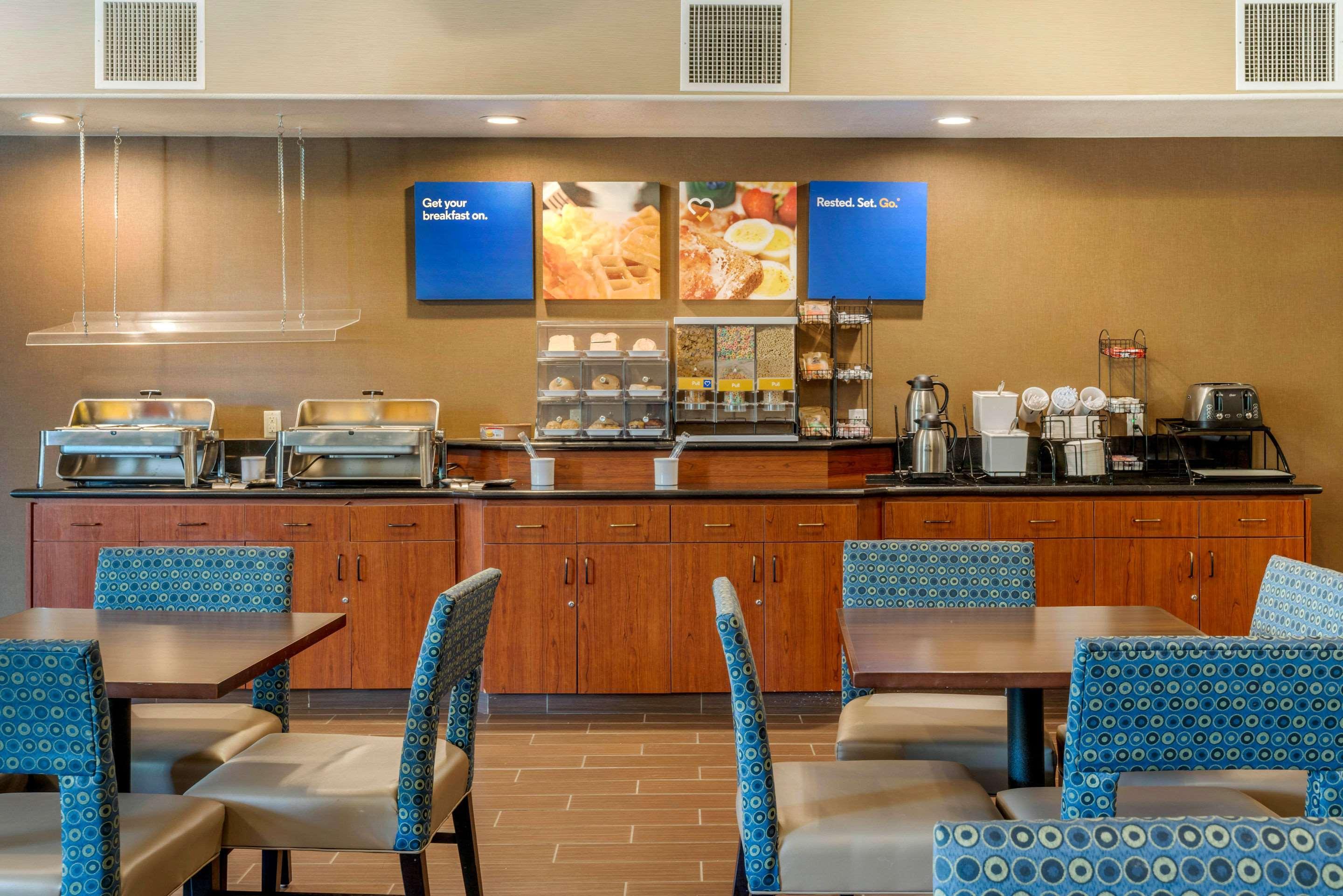 Comfort Inn & Suites Galt - Lodi North Exterior foto
